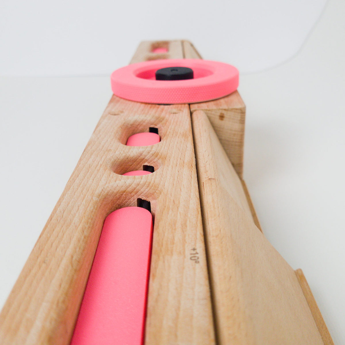 InfinityBoard vue en plongé sur le coté coloris rose