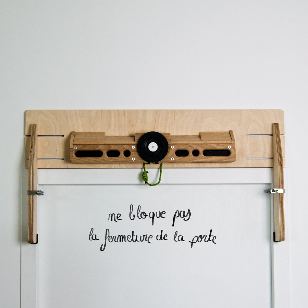 support poutre avec infintyBoard et porte fermé